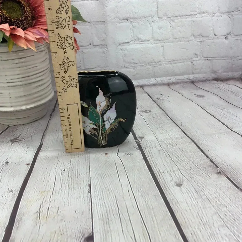 vintage Japanese small vase